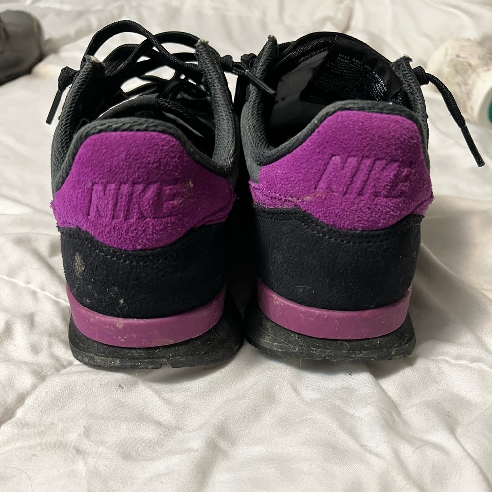 Nike sneakers - Picture 3 of 5